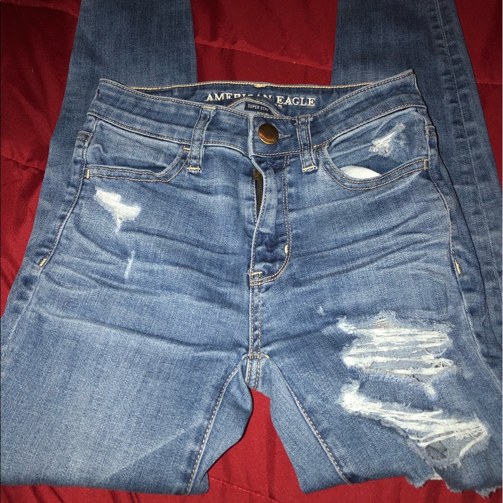 American Eagle distressed jeans